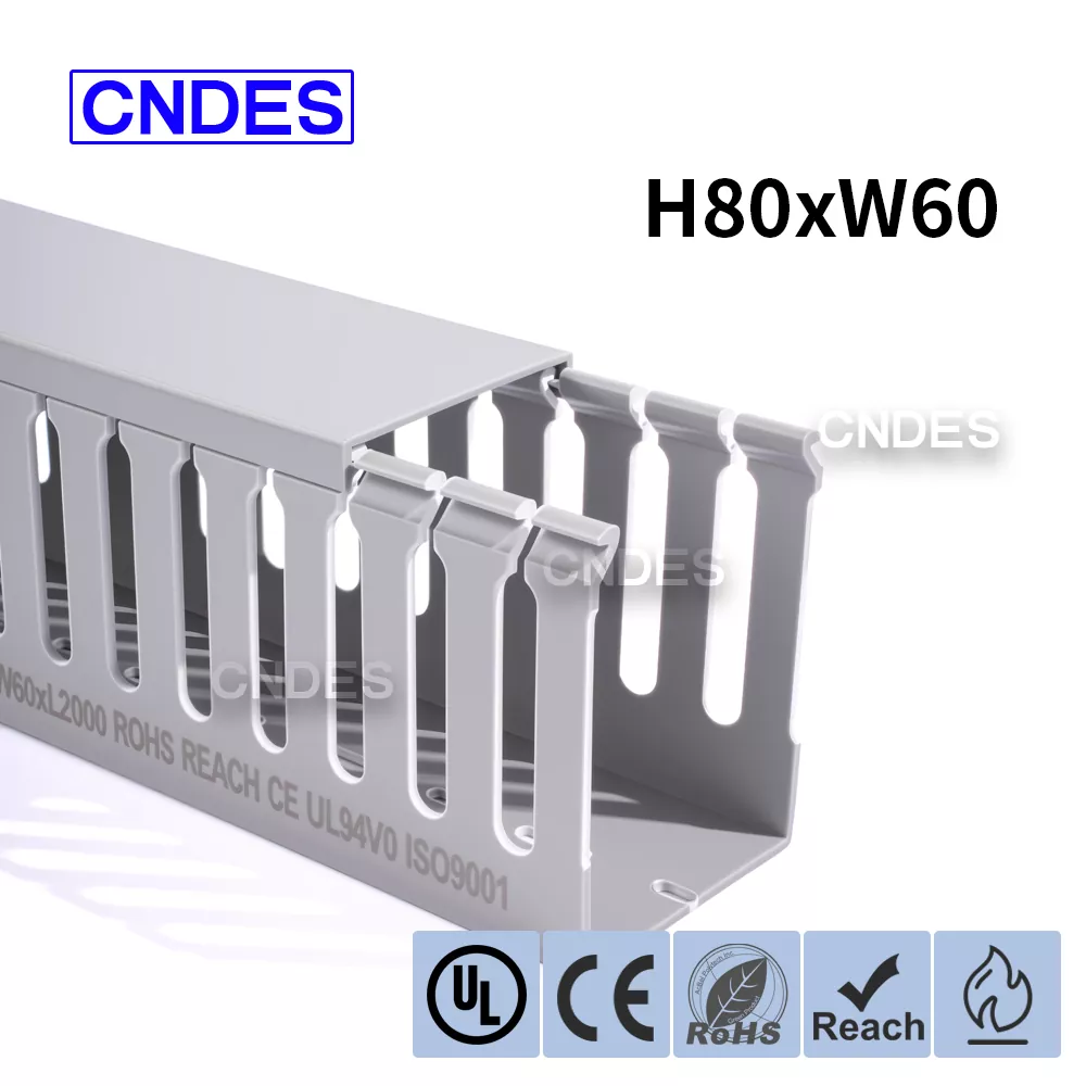 80×60 listad slitsad PVC-ledningskanal