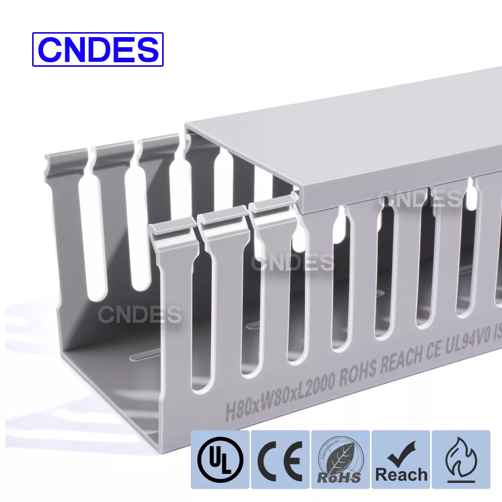 80×80 slitsad PVC-växelledningsledning