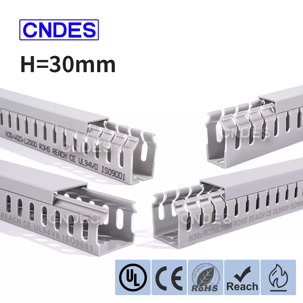 30 mm höjd slitsad PVC-kabelhanteringskanal